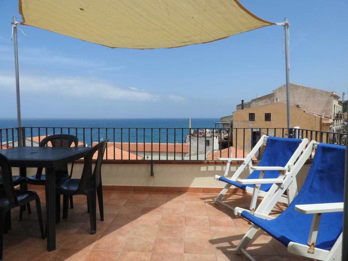 Вилла Terrazza Piazzetta Piazza Francesco Crispi Чефалу Экстерьер фото